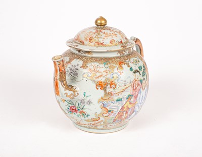 Lot 46 - A Chinese Mandarin palette punch pot and cover