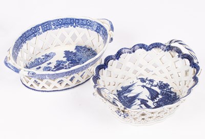 Lot 246 - A Caughley blue and white porcelain oval basket