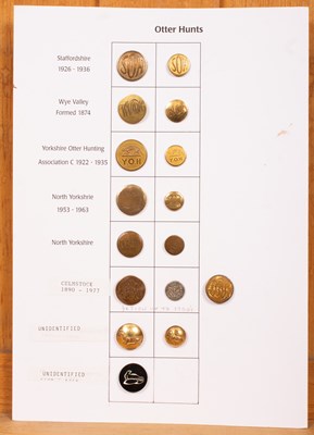 Lot 448 - Otter hunt buttons