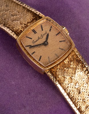 Lot 119 - Bueche gold watch