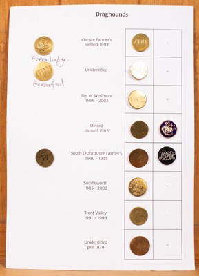 Lot 494 - Draghound pack hunt buttons