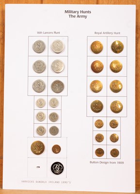 Lot 590 - Military hunt buttons