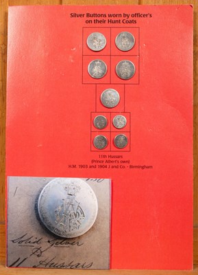 Lot 593 - Military hunt buttons