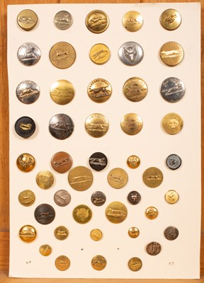 Lot 658 - Hunt buttons