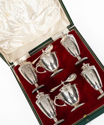 Lot 400 - A silver cruet set