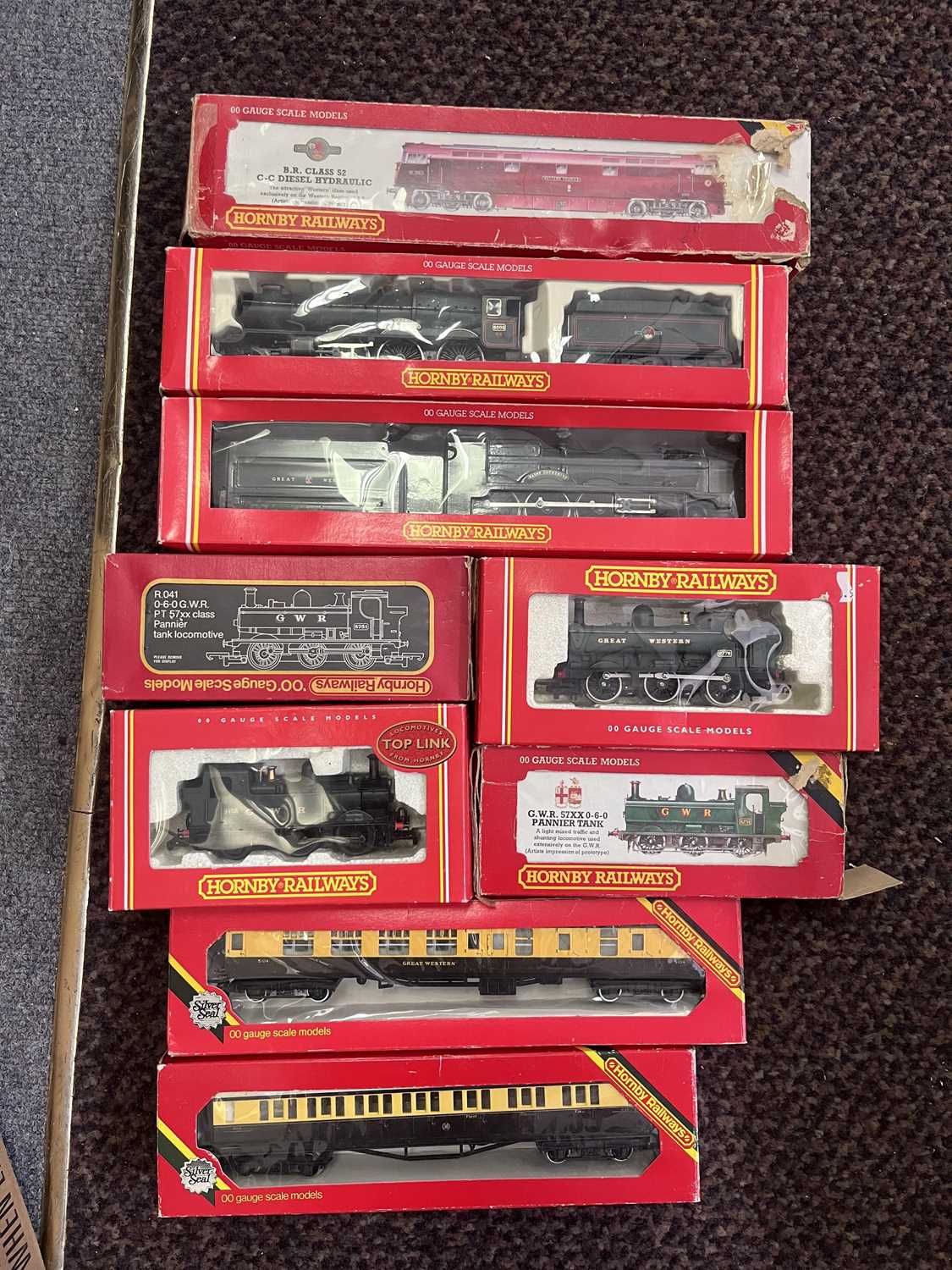 Lot 19 - Hornby 00 gauge