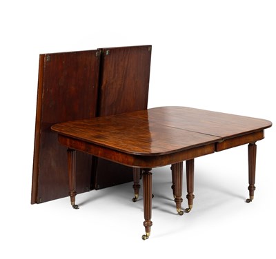 Lot 354 - A Regency mahogany extending dining table