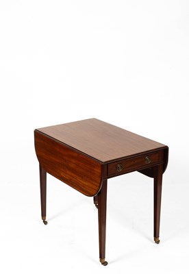 Lot 628 - A Regency mahogany Pembroke table