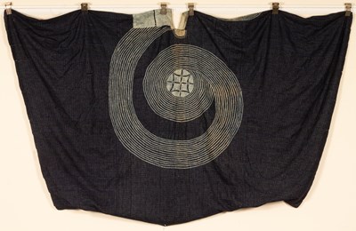 Lot 396 - A Yoruba robe