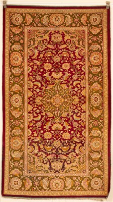 Lot 337 - An Agra rug