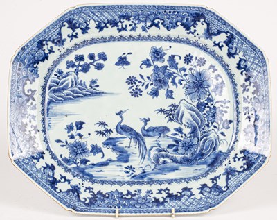 Lot 63 - A Chinese export blue and white meat plate