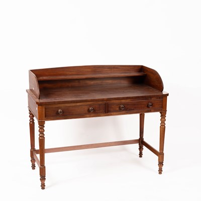 Lot 20 - A Victorian mahogany washstand