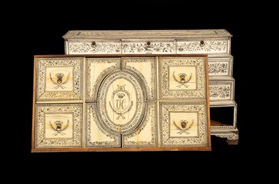 Lot 260 - An Anglo-Indian engraved ivory stepped four tier dressing stand