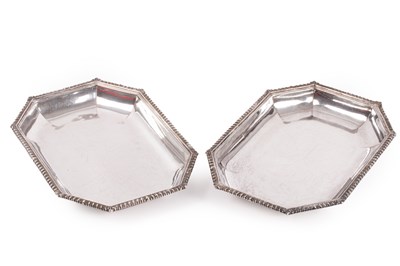 Lot 14 - A pair of George III silver entrée dishes