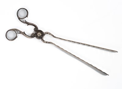 Lot 125 - A pair of George III silver scissor action asparagus tongs