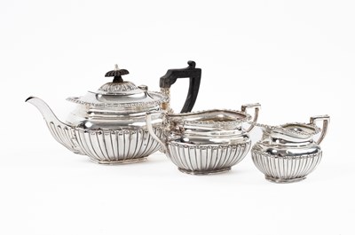 Lot 194 - A Victorian three-piece bachelor's silver tea set