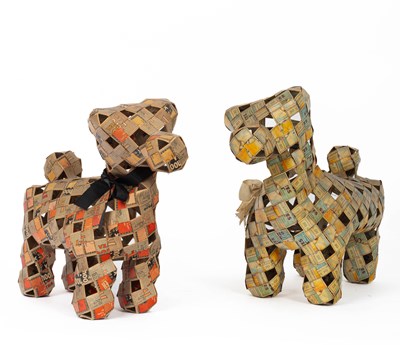 Lot 993 - A model of a dog