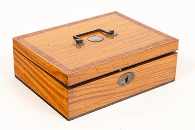 Lot 41 - A 19th Century satinwood and crossbanded drawing instruments case