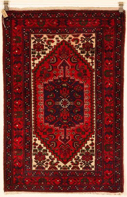 Lot 375 - A Hamadan rug