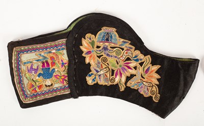 Lot 111 - A Chinese girl's headband