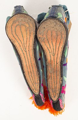 Lot 123 - A pair of Chinese lady's shoes for bound feet