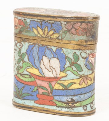 Lot 150 - A Chinese cloisonne opium box