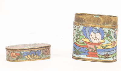 Lot 150 - A Chinese cloisonne opium box