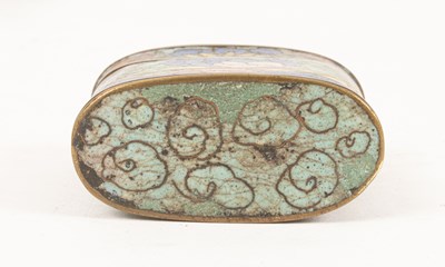 Lot 150 - A Chinese cloisonne opium box