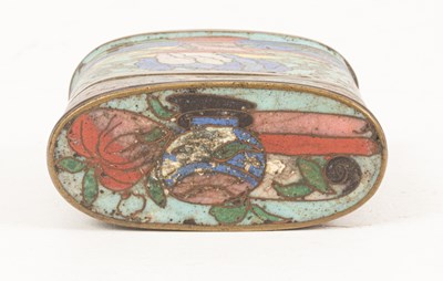 Lot 150 - A Chinese cloisonne opium box