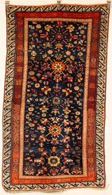 Lot 386 - A Seychour rug