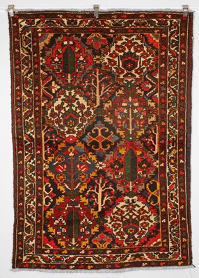 Lot 722 - A Bakthiar rug