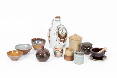 Lot 283 - Assorted studio pottery