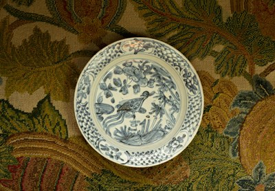 Lot 582 - A Zhangzhou blue and white plate