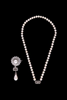 Lot 229 - A Victorian natural pearl and diamond pendant/brooch