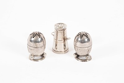 Lot 368 - An Edwardian novelty silver pepper pot