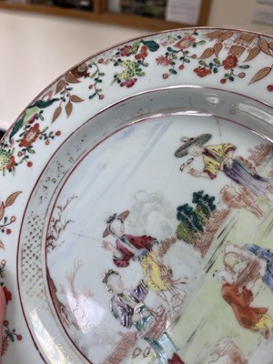 Lot 20 - A set of eight Chinese famille rose plates