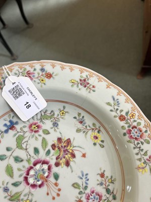 Lot 18 - A pair of Chinese famille rose shallow bowls
