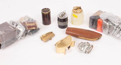 Lot 887 - A collection of gas lighters