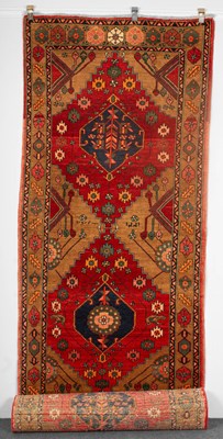 Lot 736 - A Hamadan runner