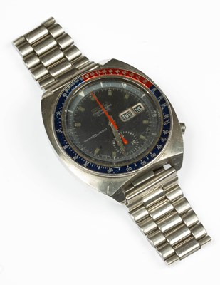 Lot 340 - A Seiko two button steel chronograph