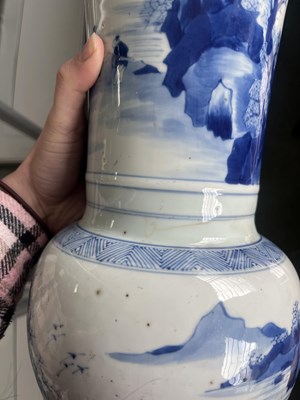 Lot 318 - A Chinese blue and white Yen Yen vase