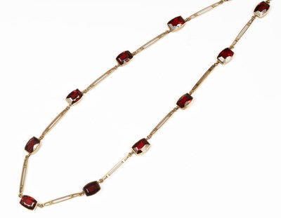 Lot 371 - A garnet and 9ct gold necklace