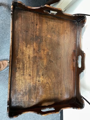 Lot 76 - A near pair of George III tray top pot cupboards