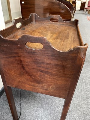 Lot 76 - A near pair of George III tray top pot cupboards