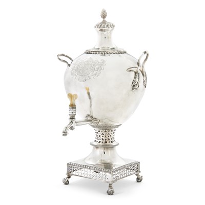 Lot 40 - A George III silver two-handled tea urn
