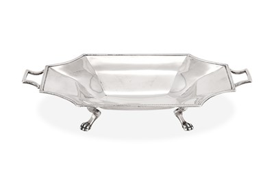 Lot 389 - A silver twin-handled dish