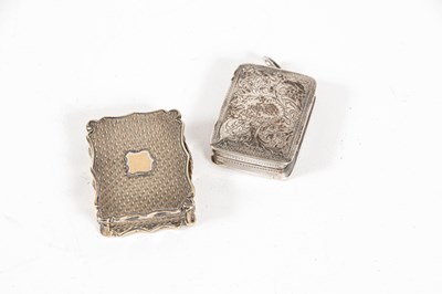 Lot 390 - A Willian IV silver and silver gilt vinaigrette