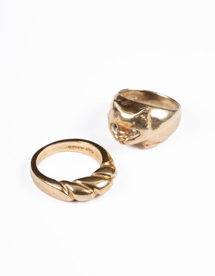 Lot 385 - Two 9ct yellow gold dress rings