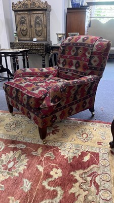 Lot 537 - A George Smith Lennagan pattern armchair