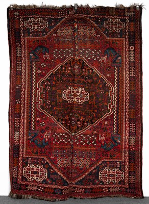 Lot 606 - A Shiraz rug